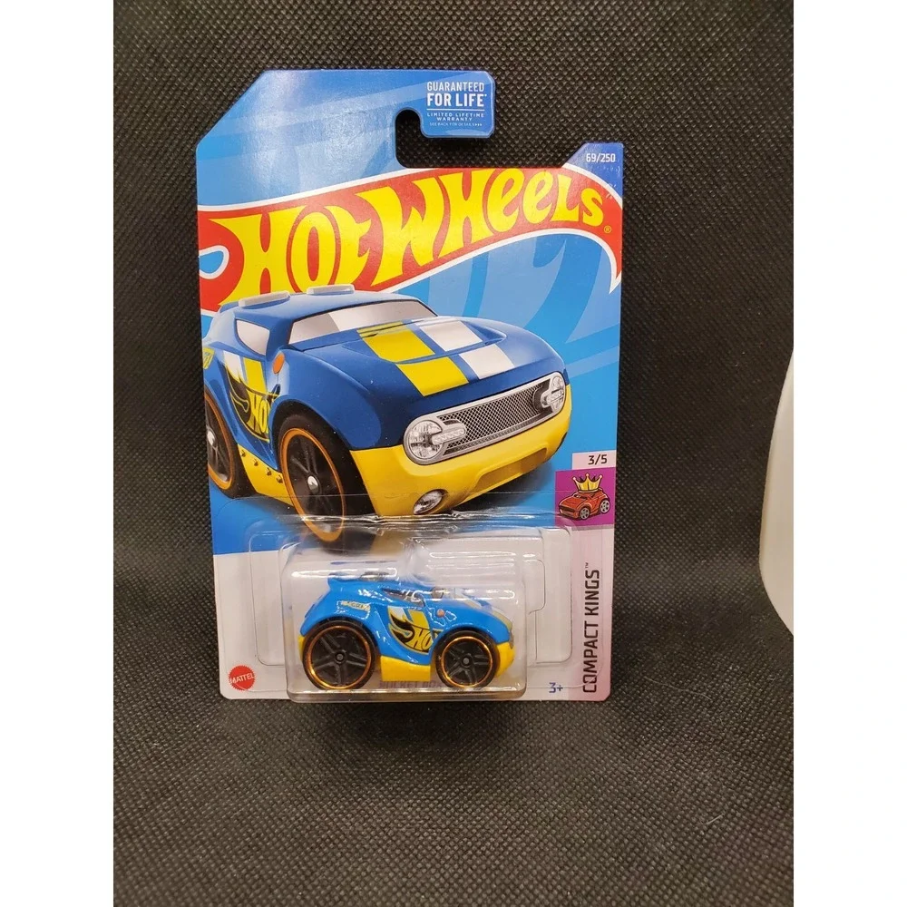 Hot Wheels Rocket Box Compact Kings 3/5 #69/250